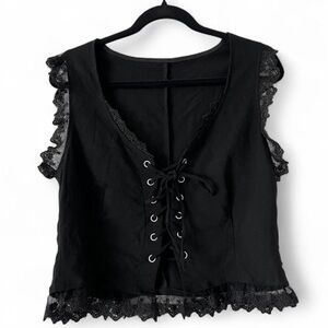 SOLD- NWOT Forest Ink Plus Size 2x Black Lace Trim Laced-Up Bustier Top